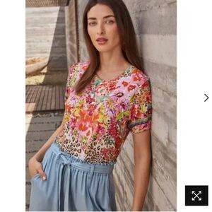 Johnny Was Wild Garden Puff Sleeve Floral Knit Flower Tee Shirt Top Size Small